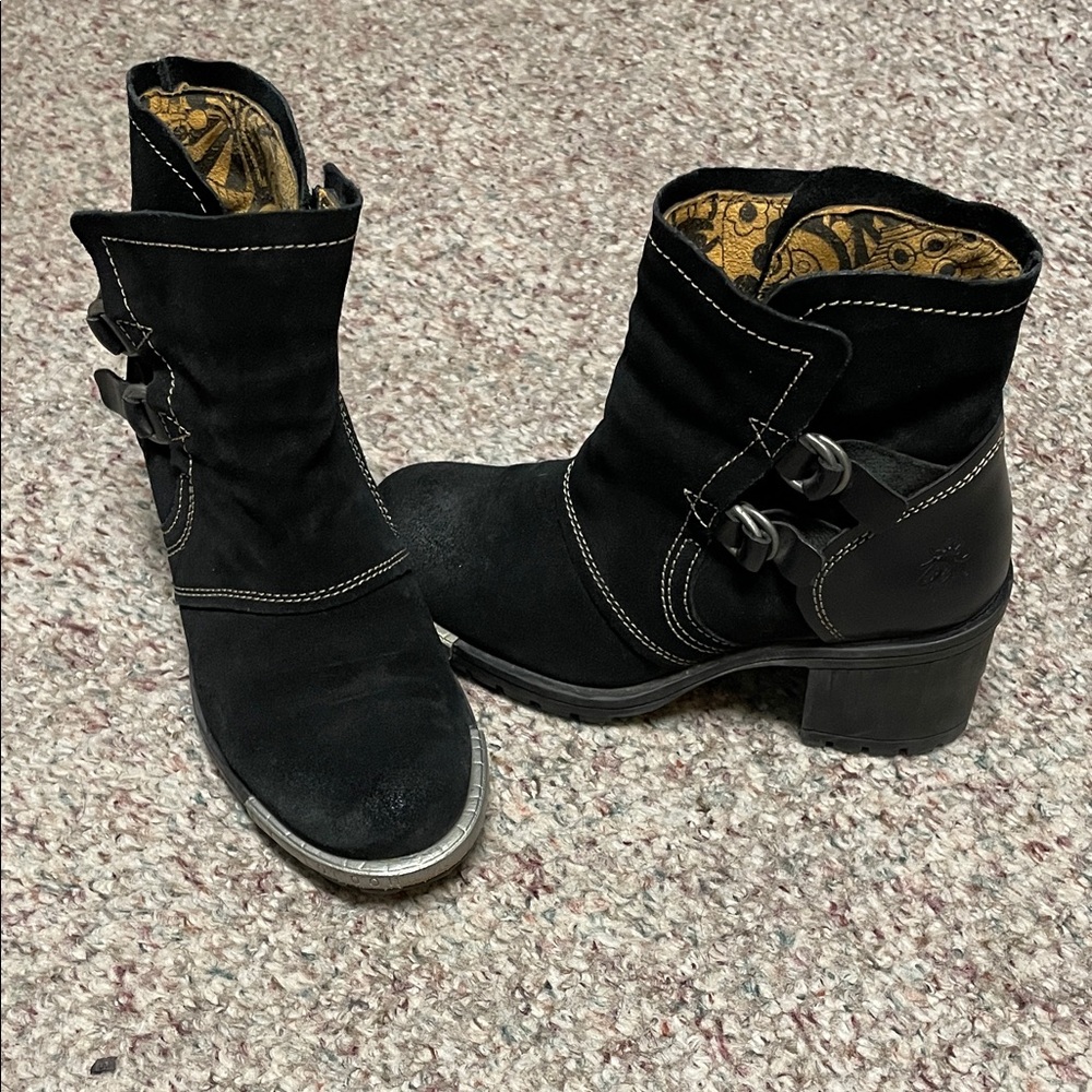 Fly London lug sole silver metal accents Black leather Ankle Boots